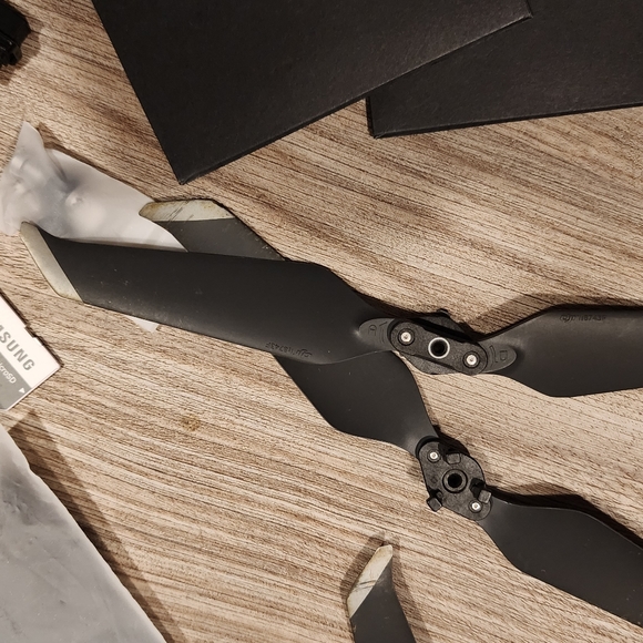 DJI Mavic 2 Pro Drone kit - Picture 10 of 11